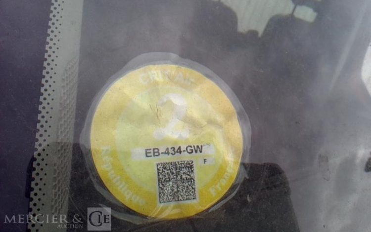 IVECO 35-130 BENNE SIMPLE CABINE COFFRE ROUGE EB-434-GW
