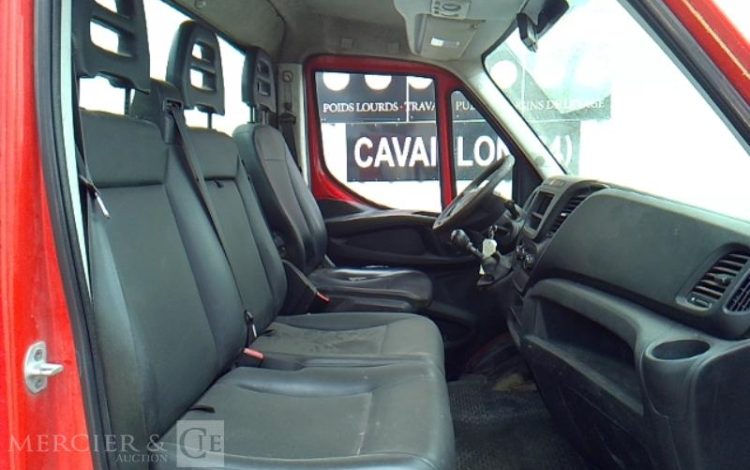 IVECO 35-130 BENNE SIMPLE CABINE COFFRE ROUGE EB-434-GW