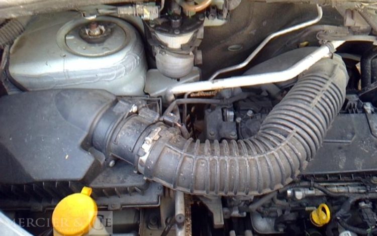 RENAULT MASTER NACELLE SUR VL KLUBB K32 – 12M – 2286H – AN2016 BLANC EB-595-SG