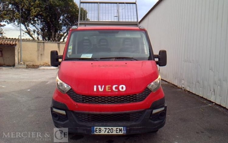 IVECO 35-130 BENNE SIMPLE CABINE COFFRE ROUGE EB-720-EM