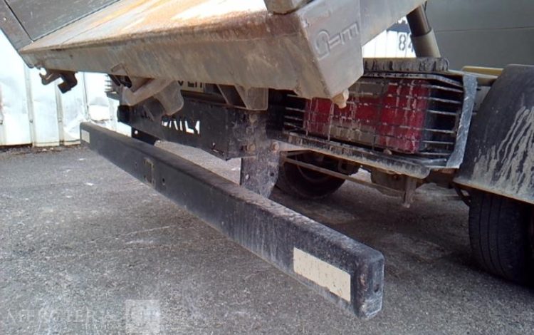 IVECO 35-130 BENNE SIMPLE CABINE COFFRE ROUGE EB-720-EM