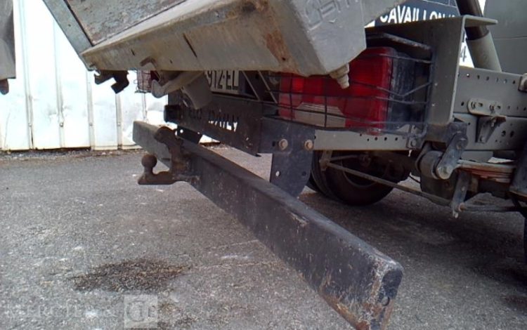 IVECO 35-130 BENNE SIMPLE CABINE COFFRE ROUGE EB-912-EL