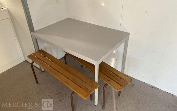 CNSE ABRIS DE CHANTIER TRACTABLE 9M2 ISOLE VESTIAIRE / REFECTOITE AVEC WC CHIMIQUE BLANC EC-484-GM