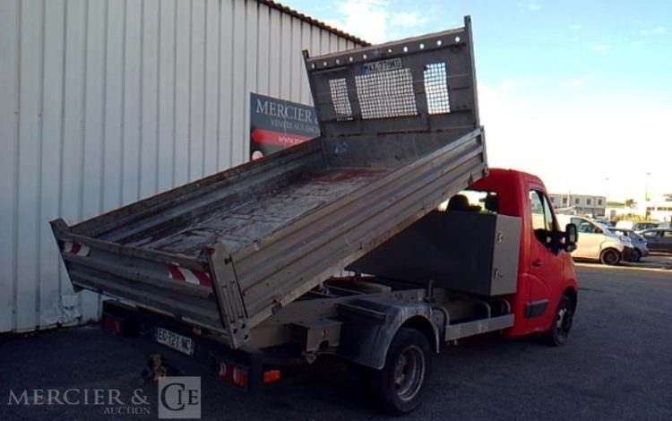RENAULT MASTER BENNE SIMPLE CABINE COFFRE ROUGE EC-721-WC
