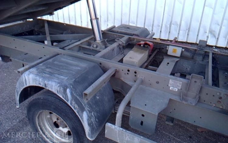 RENAULT MASTER BENNE SIMPLE CABINE COFFRE ROUGE EC-721-WC