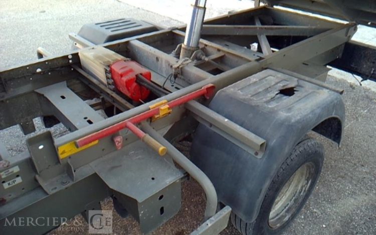 RENAULT MASTER BENNE SIMPLE CABINE COFFRE ROUGE EC-721-WC
