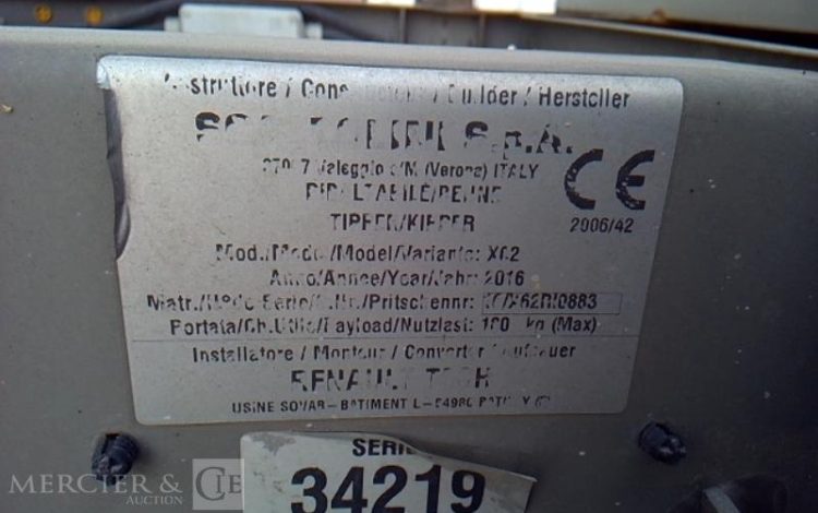 RENAULT MASTER BENNE SIMPLE CABINE COFFRE ROUGE EC-922-ZF