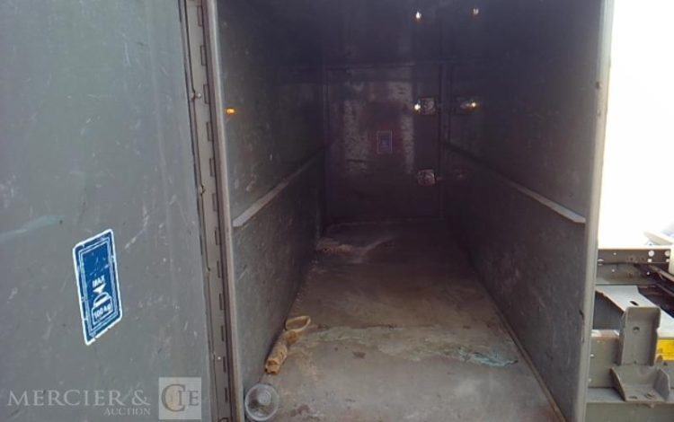 RENAULT MASTER BENNE SIMPLE CABINE COFFRE ROUGE EC-922-ZF