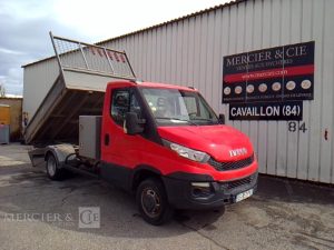 IVECO 35-130 BENNE SIMPLE CABINE COFFRE  EG-853-PX
