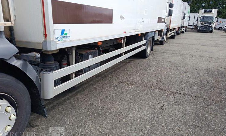 RENAULT D16 FRIGO/HAYON – EN DESIGNATION(93)  EH-211-FS