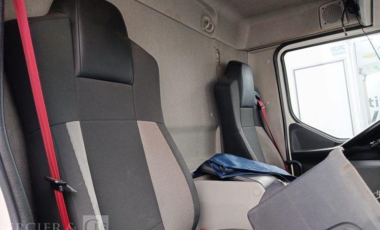RENAULT D16 FRIGO/HAYON – EN DESIGNATION(93)  EH-211-FS