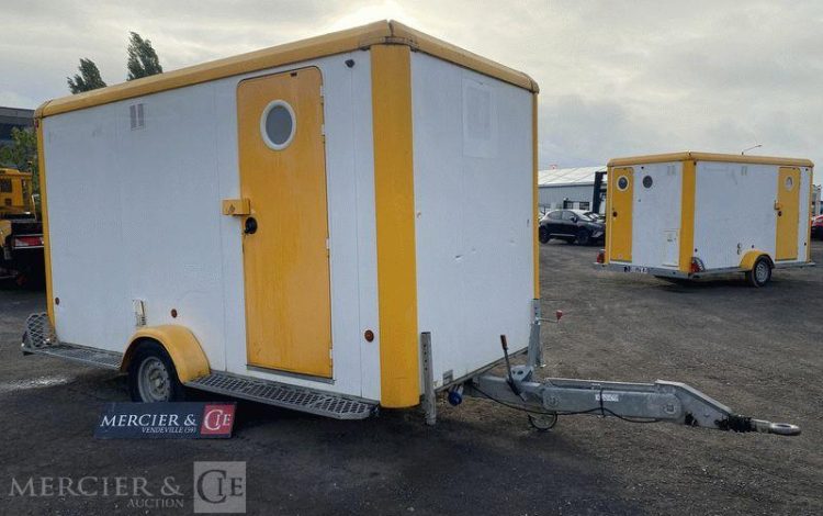CNSE ABRIS DE CHANTIER 9M2 ISOLE+WC BLANC EJ-593-PJ