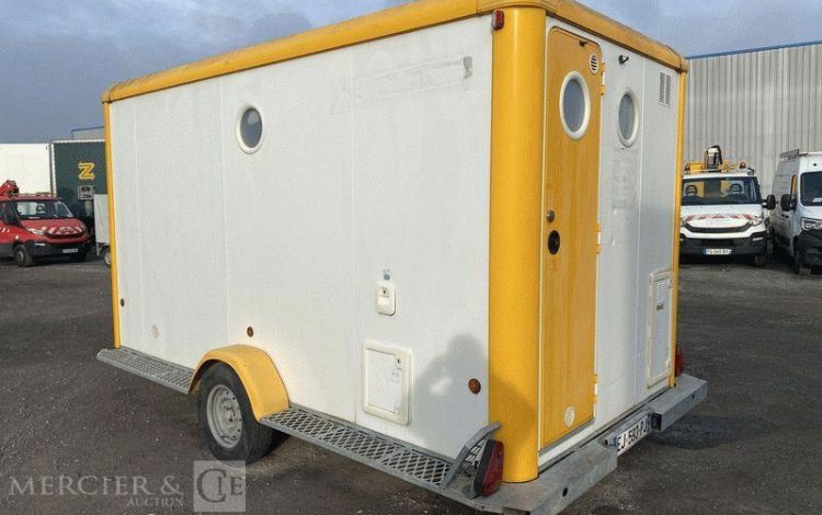 CNSE ABRIS DE CHANTIER 9M2 ISOLE+WC BLANC EJ-593-PJ