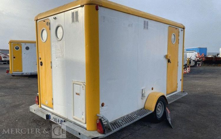 CNSE ABRIS DE CHANTIER 9M2 ISOLE+WC BLANC EJ-593-PJ