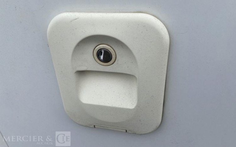 CNSE ABRIS DE CHANTIER 9M2 ISOLE+WC BLANC EJ-593-PJ