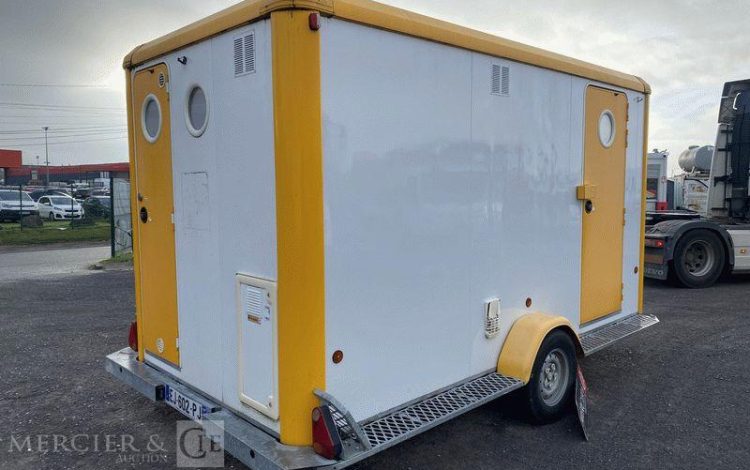 CNSE ABRIS DE CHANTIER 9M2 ISOLE+WC BLANC EJ-602-PJ