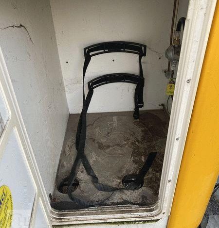 CNSE ABRIS DE CHANTIER 9M2 ISOLE+WC BLANC EJ-602-PJ