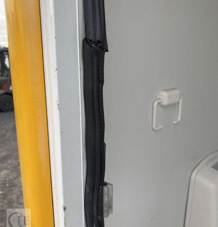 CNSE ABRIS DE CHANTIER 9M2 ISOLE+WC BLANC EJ-854-KJ