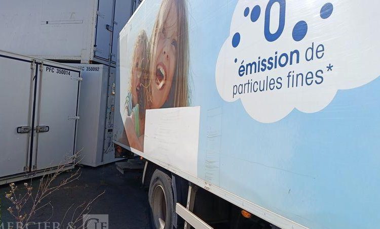 IVECO STRALIS 270 E6 – EN DESIGNATION(93) – PTAC: 19 T- GAZ –  240486 KMS BLANC ET-609-GP