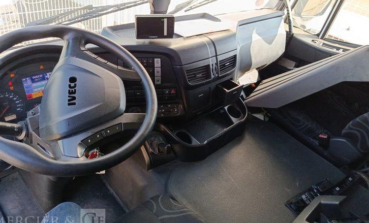 IVECO STRALIS 270 E6 – EN DESIGNATION(93) – PTAC: 19 T- GAZ –  240486 KMS BLANC ET-609-GP