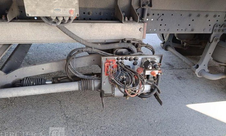 IVECO STRALIS 270 E6 – EN DESIGNATION(93) – PTAC: 19 T- GAZ –  240486 KMS BLANC ET-609-GP