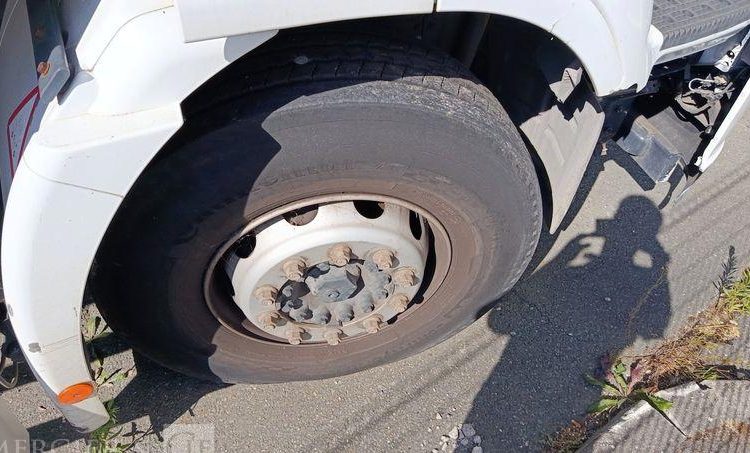 IVECO STRALIS 270 E6 – EN DESIGNATION(93) – PTAC: 19 T- GAZ –  240486 KMS BLANC ET-609-GP