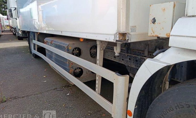 IVECO STRALIS 330E6 -GAZ-EN DESIGNATION (93)  ET-646-FM