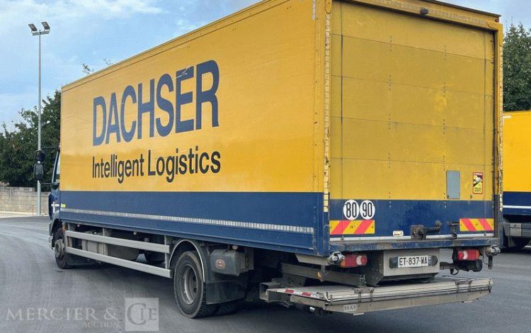 DAF PORTEUR DAF LF 260 AVEC HAYON – DIESEL- PTAC 16 TONNES – 688802 KMS – ANNEE 2018 BLEU ET-837-WA