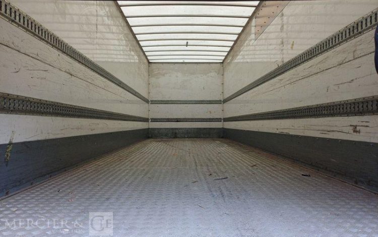 DAF PORTEUR DAF LF 260 AVEC HAYON – DIESEL- PTAC 16 TONNES – 688802 KMS – ANNEE 2018 BLEU ET-837-WA