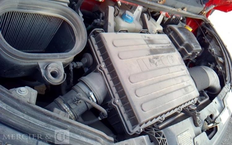 IVECO 35-120 BENNE SIMPLE CABINE COFFRE ROUGE EW-013-BT