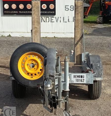 HUBIERE REMORQUE PORTE ROULEAU 1 ESSEIU – PTAC : 1,3 TONNE – ANNEE 2019 BLANC FD-919-JB