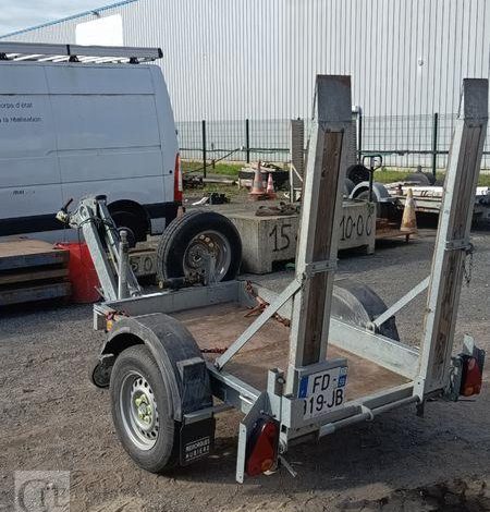 HUBIERE REMORQUE PORTE ROULEAU 1 ESSEIU – PTAC : 1,3 TONNE – ANNEE 2019 BLANC FD-919-JB