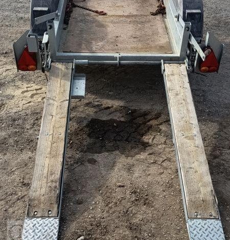 HUBIERE REMORQUE PORTE ROULEAU 1 ESSEIU – PTAC : 1,3 TONNE – ANNEE 2019 BLANC FD-919-JB