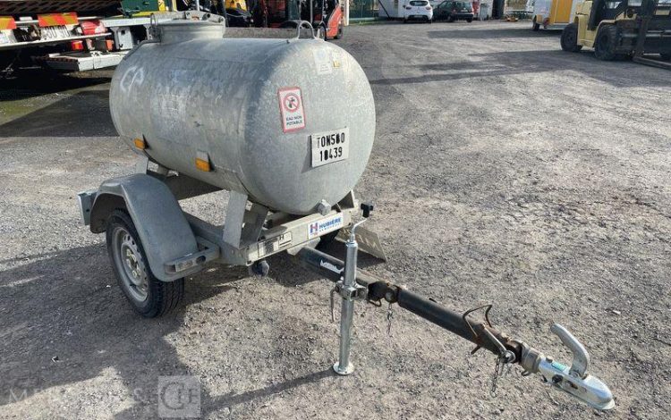 HUBIERE REMORQUE H111T 11CN – CITERNE 500 LITRES – 1 ESSIEU – PTAC 750KG BLANC FD-969-XP