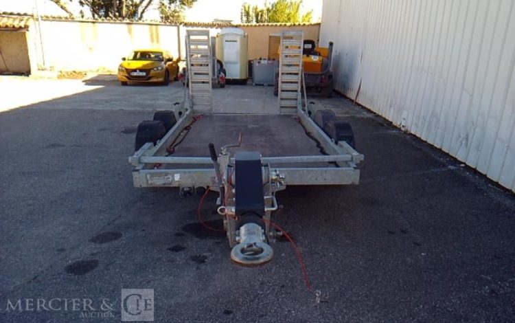 HUBIERE REMORQUE PORTE ENGIN 2T8  FF-405-ZX