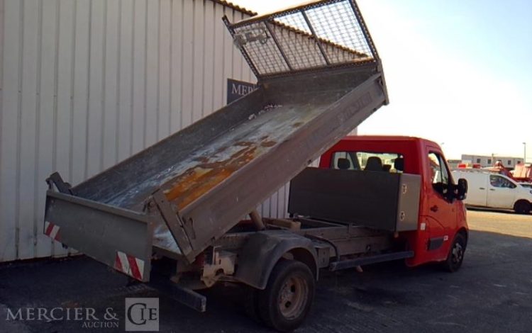 RENAULT MASTER DCI 135 BENNE SIMPLE CABINE COFFRE ROUGE FK-638-EM