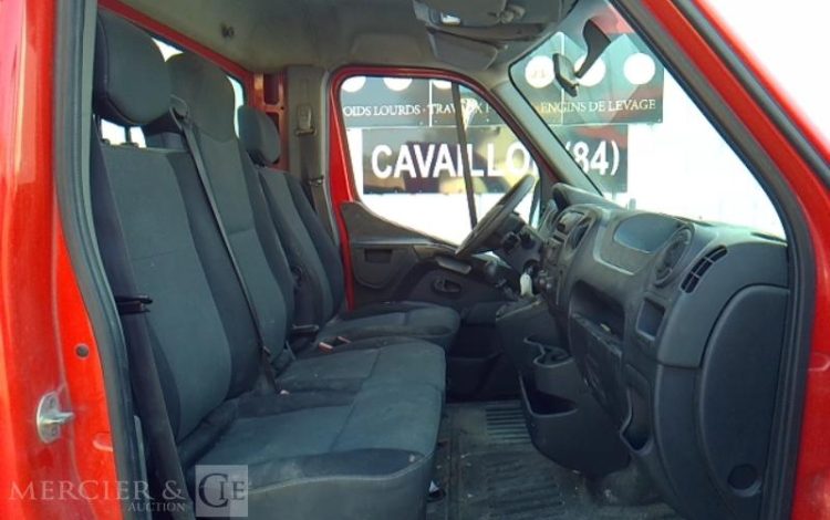 RENAULT MASTER DCI 135 BENNE SIMPLE CABINE COFFRE ROUGE FK-638-EM
