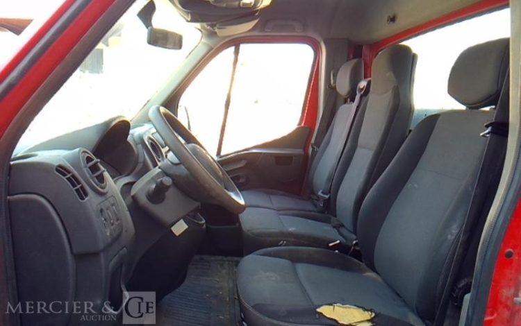 RENAULT MASTER DCI 135 BENNE SIMPLE CABINE COFFRE ROUGE FK-638-EM