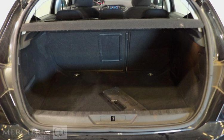 PEUGEOT 308 NOIR FL-924-CD