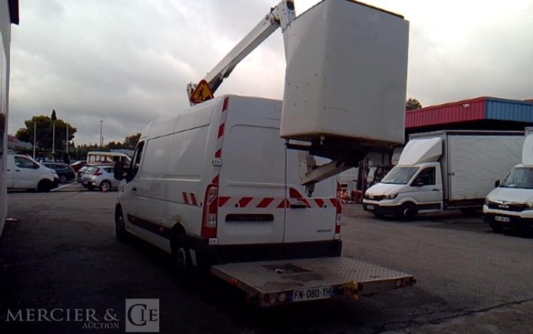 RENAULT MASTER NACELLE SUR VL ETL-32-125 – 12M – 1621H BLANC FN-080-YH