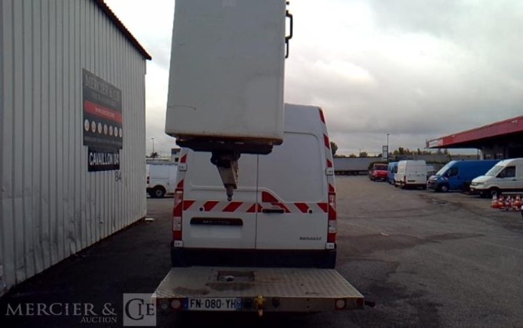 RENAULT MASTER NACELLE SUR VL ETL-32-125 – 12M – 1621H BLANC FN-080-YH
