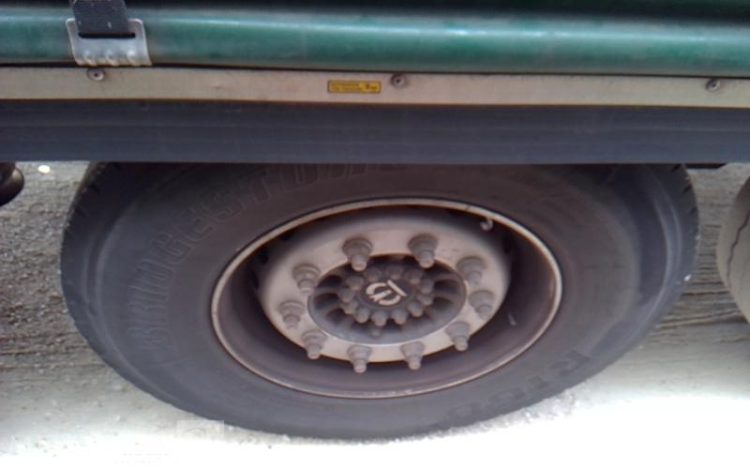 KRONE SEMI REMORQUE BACHE 3 ESSIEUX PTAC 38T  FV-963-PG