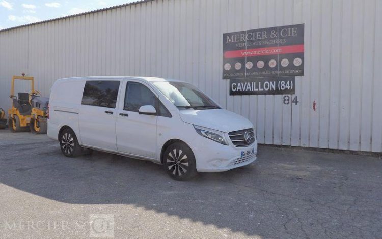 MERCEDES VITO 119 CDI BLANC GA-968-LV