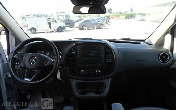 MERCEDES VITO 119 CDI BLANC GA-968-LV