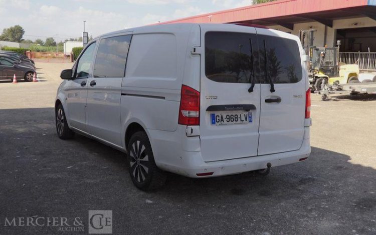 MERCEDES VITO 119 CDI BLANC GA-968-LV