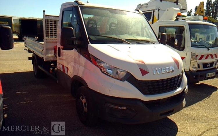 IVECO DAILY 35-160 BENNE SIMPLE CABINE GRUE BLANC GC-148-WP