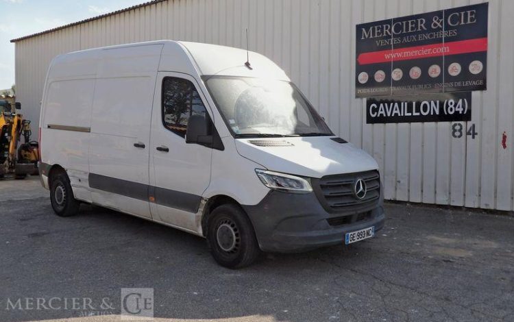 MERCEDES SPRINTER 215 FG39 PRO TRACTION BLANC GE-993-NC