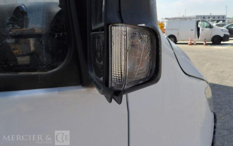 MERCEDES SPRINTER 215 FG39 PRO TRACTION BLANC GE-993-NC