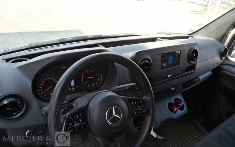 MERCEDES SPRINTER 215 FG39 PRO TRACTION BLANC GE-993-NC