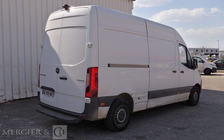 MERCEDES SPRINTER 215 FG39 PRO TRACTION BLANC GE-993-NC